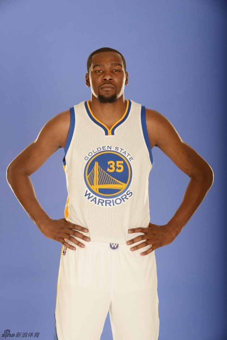 9you-包含从休斯敦火箭防线松动备战NBA季后赛到拉齐奥发布备战花絮，罗马门线救险备战意甲的词条